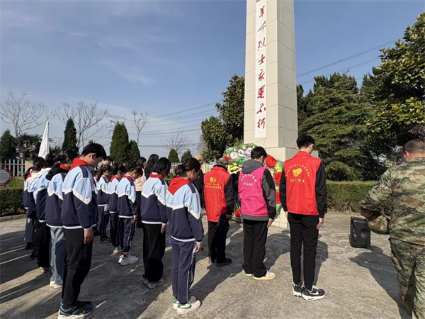 a4565416cd914209aba2920084d0c8bc.jpg